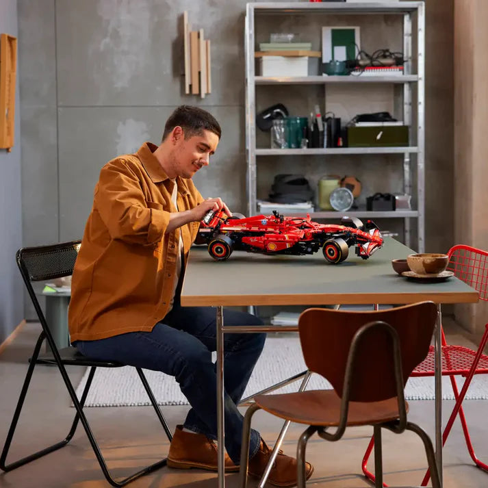 Fórmula 1 - Ferrari SF24 (1361 peças)