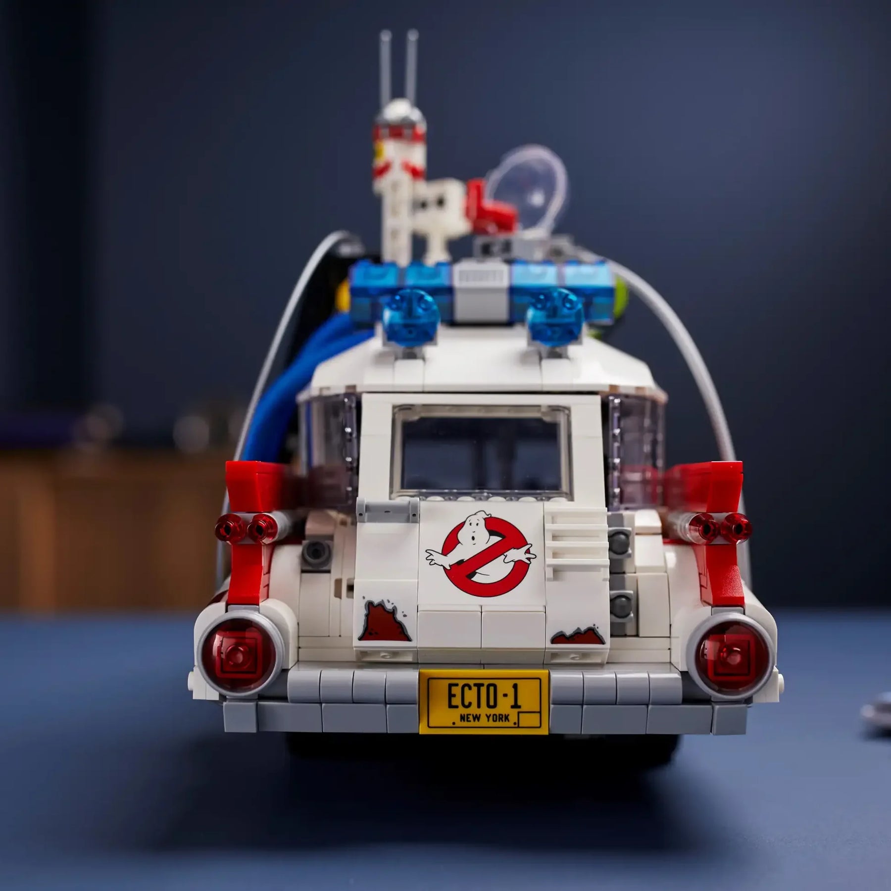 Cadillac ECTO-1 dos Caça-Fantasmas (2352 peças)