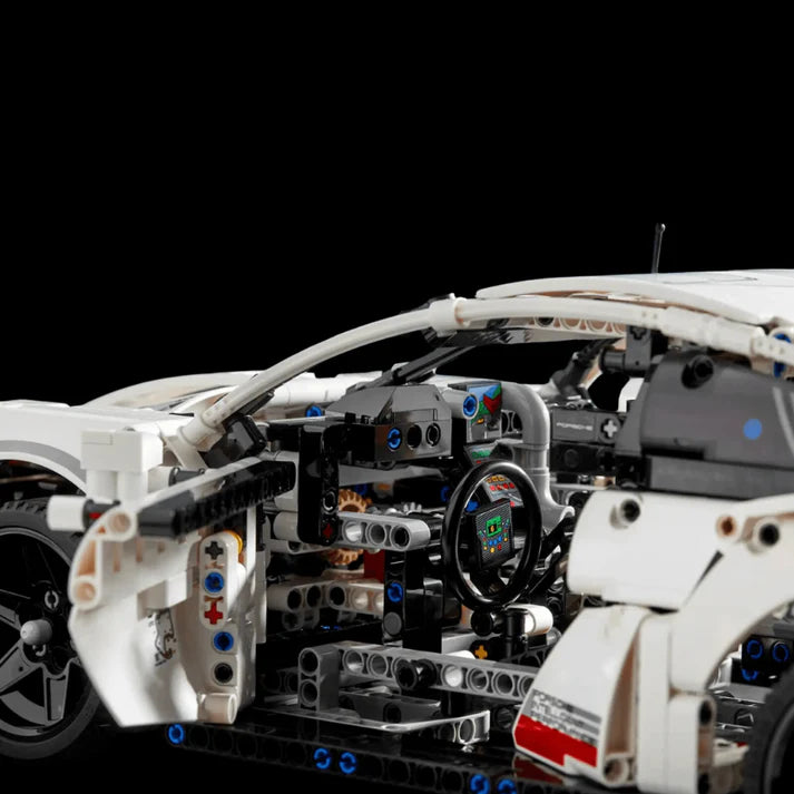Porsche 911 RSR (1580 peças)