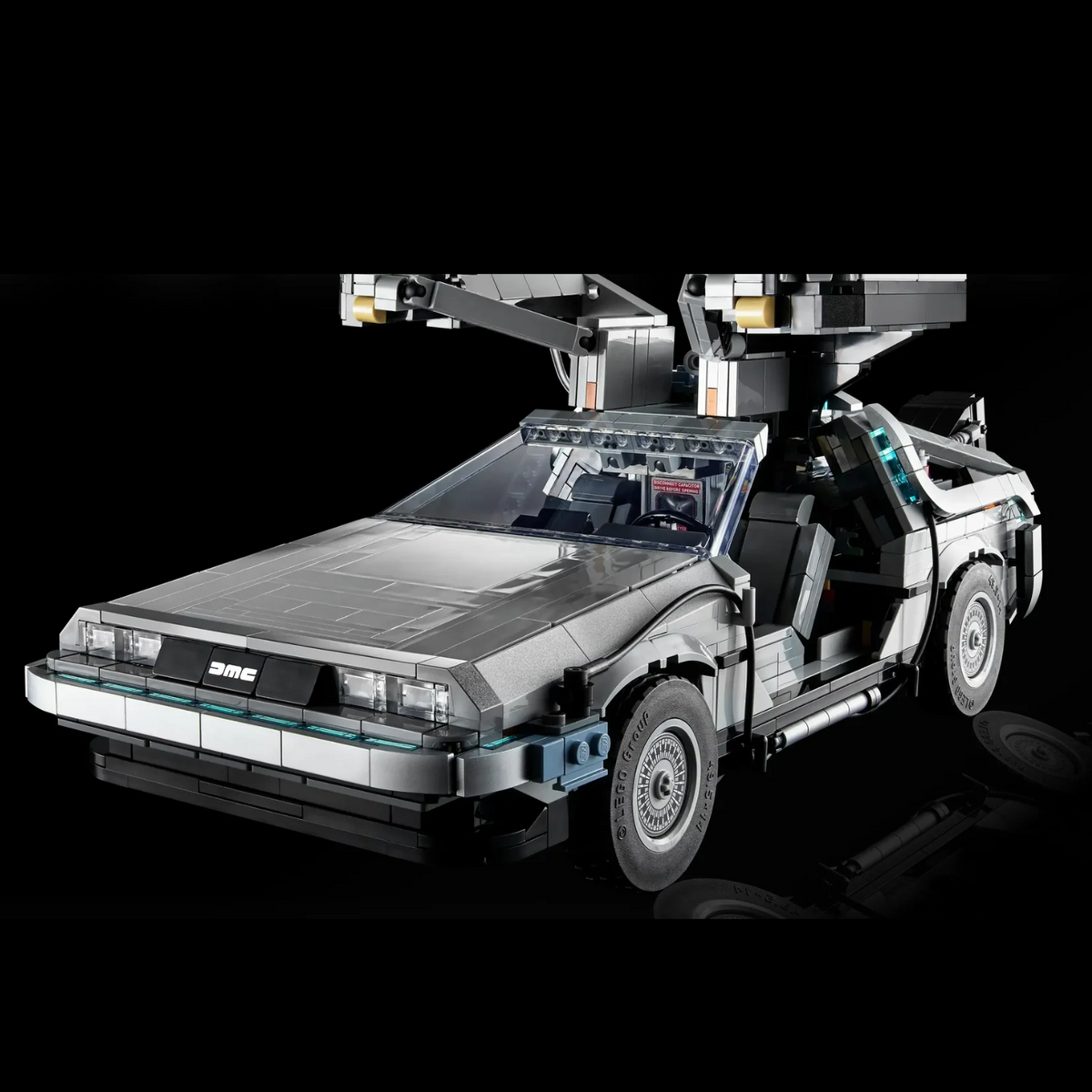 DMC De Lorean "De Volta para o Futuro" (1872 peças)